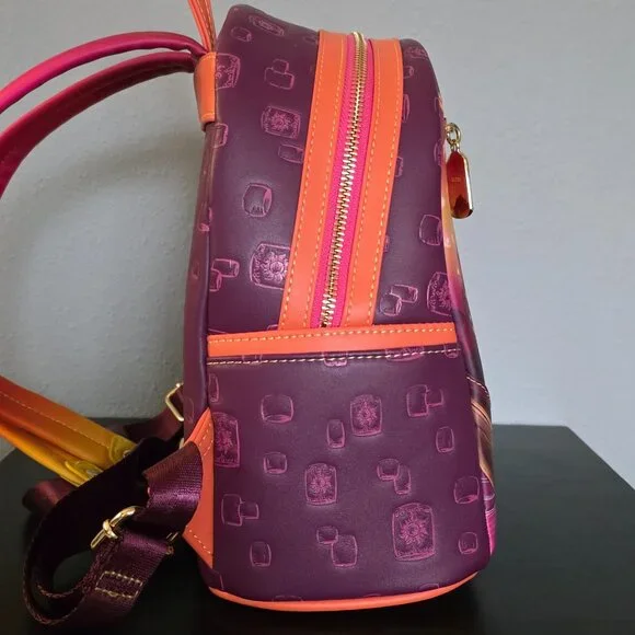 Disney Tangled Rapunzel & Flynn Boat Scene Glow-in-the-Dark Mini Backpack - Picture 5 of 6